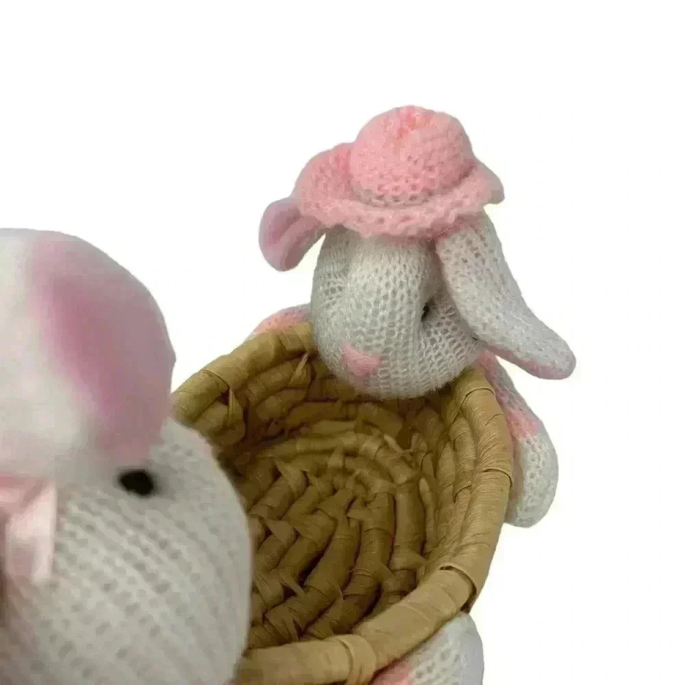 VINTAGE EASTER RATTAN WEAVED BASKET PLUSH KNIT BUNNIES HOLDING BASKET 6” - Picture 11 of 12